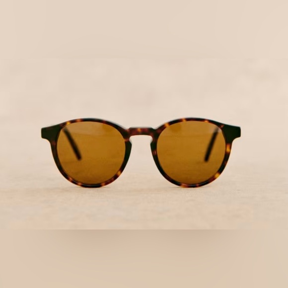 Sezane Penelope Tortoiseshell sunglasses - Picture 2 of 13